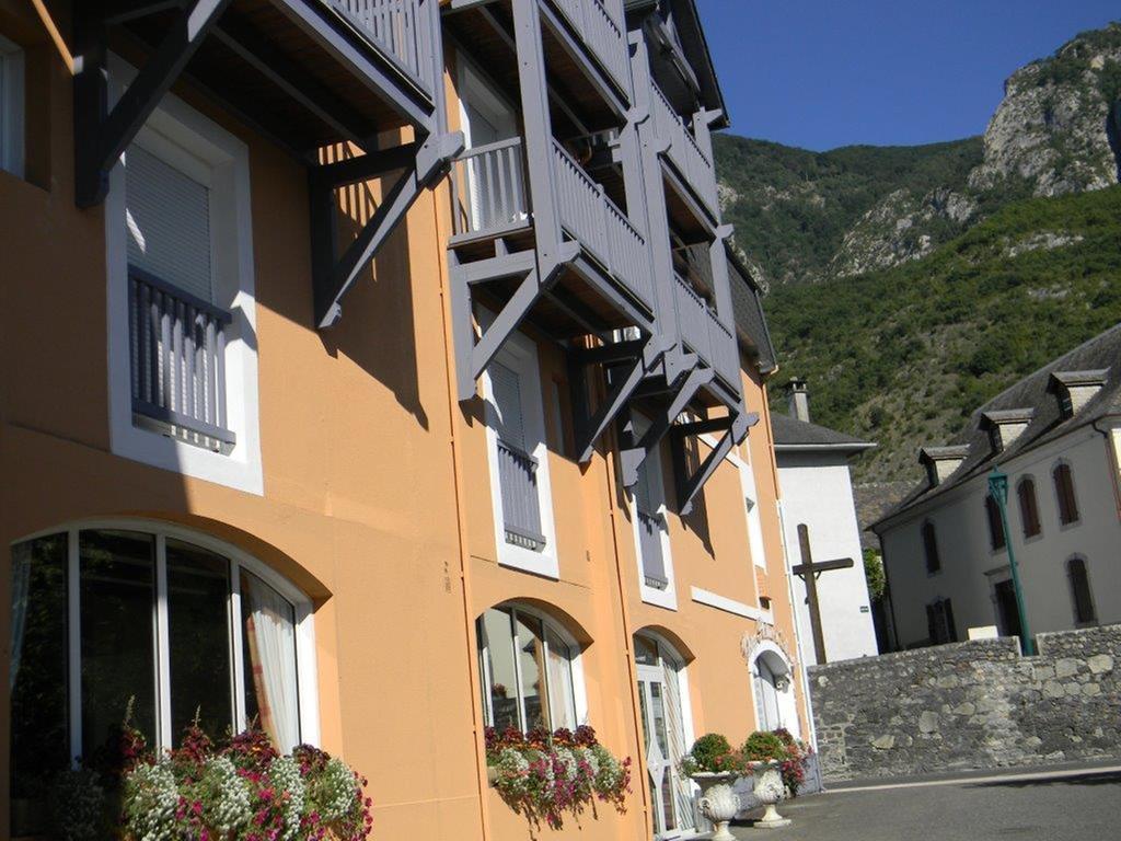 Hôtel Chez Pierre d'Agos Agos-Vidalos Exterior foto
