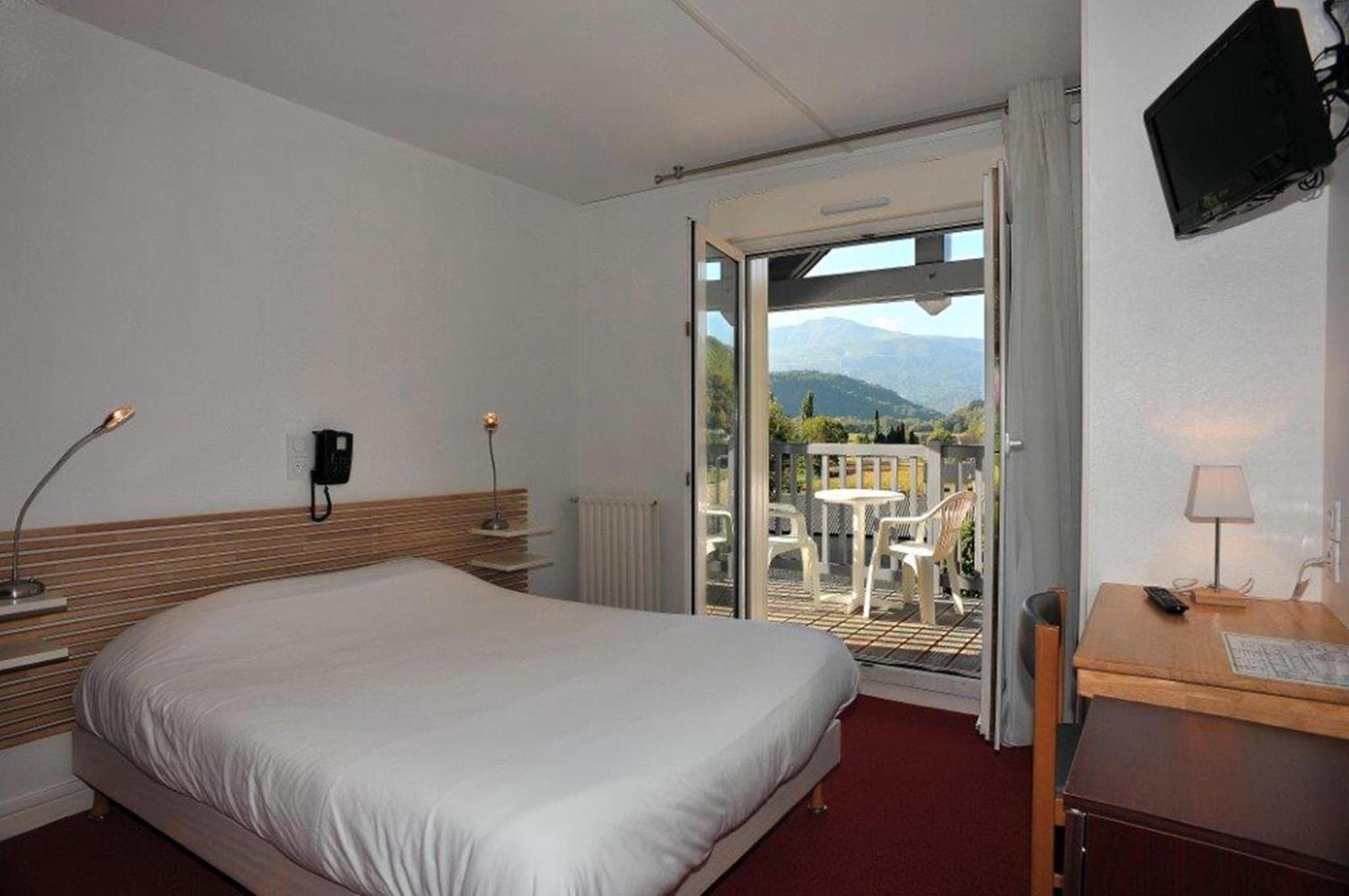 Hôtel Chez Pierre d'Agos Agos-Vidalos Quarto foto