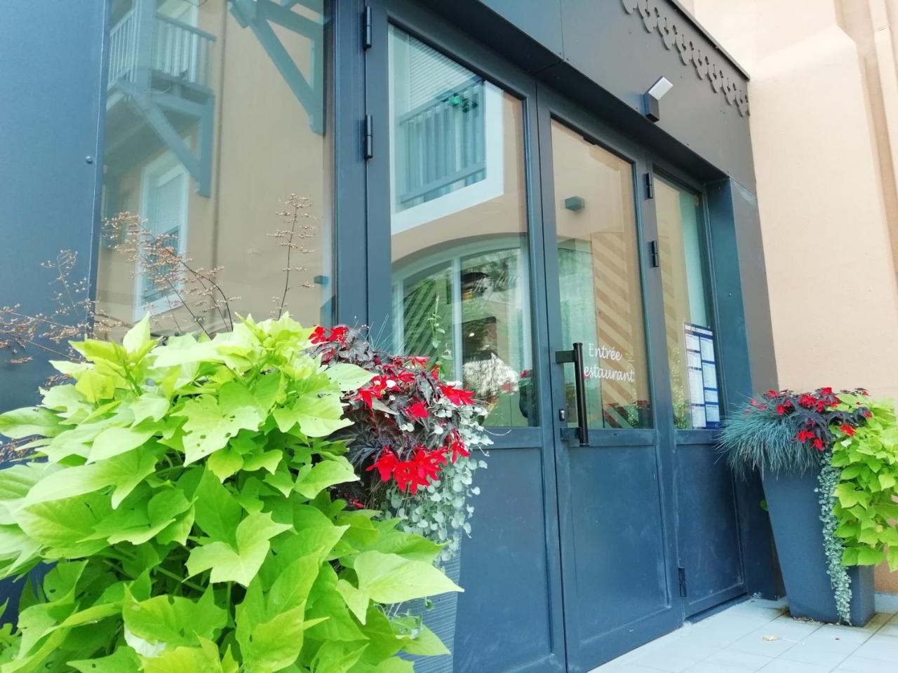 Hôtel Chez Pierre d'Agos Agos-Vidalos Exterior foto
